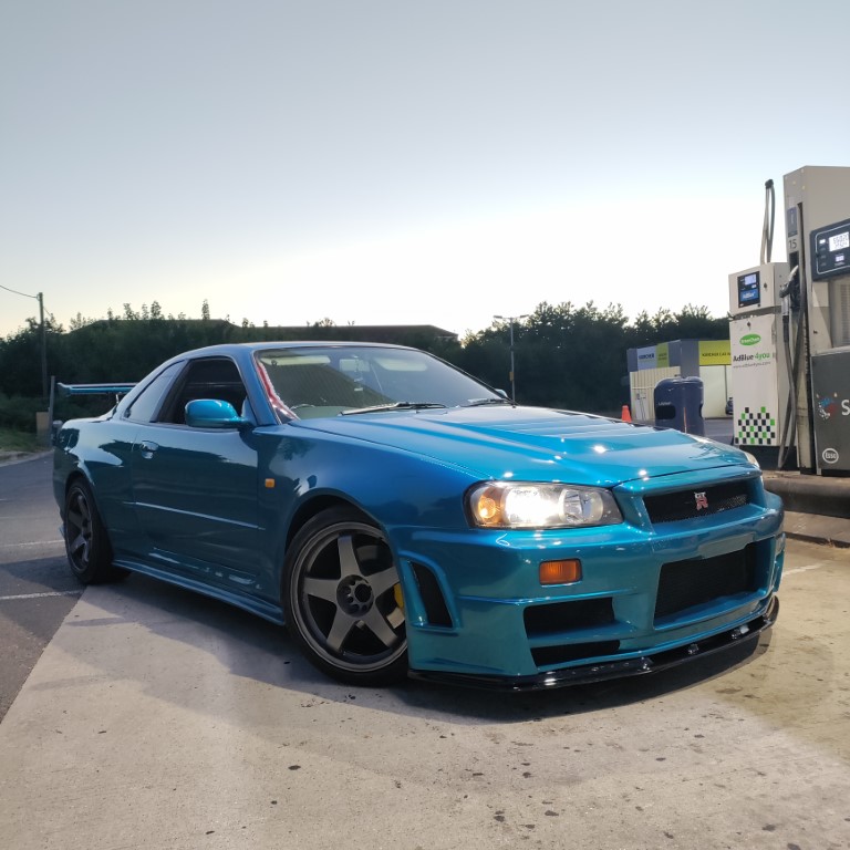 1998 Nissan Skyline Image 2