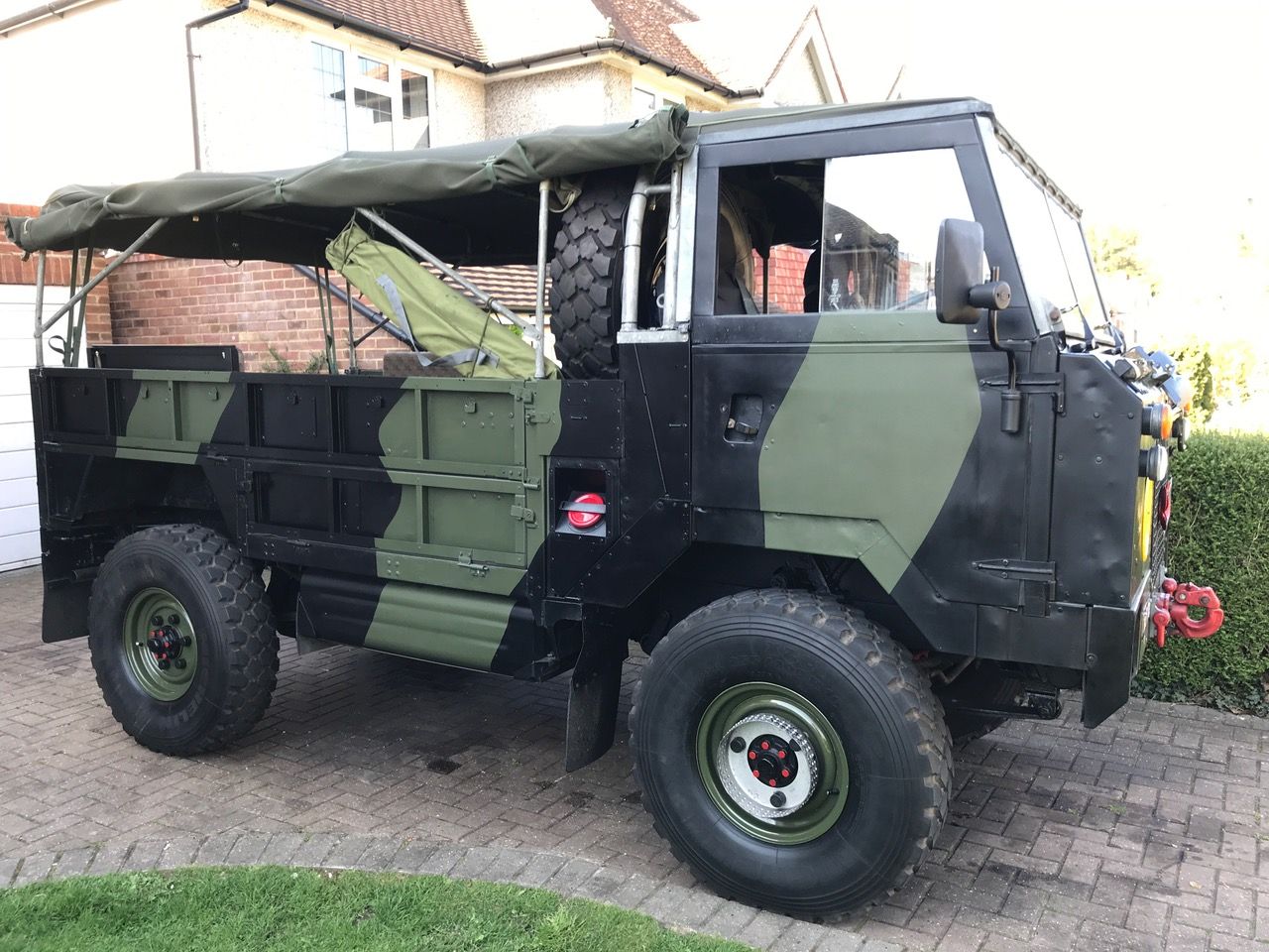 1975 Land Rover Other Image 2