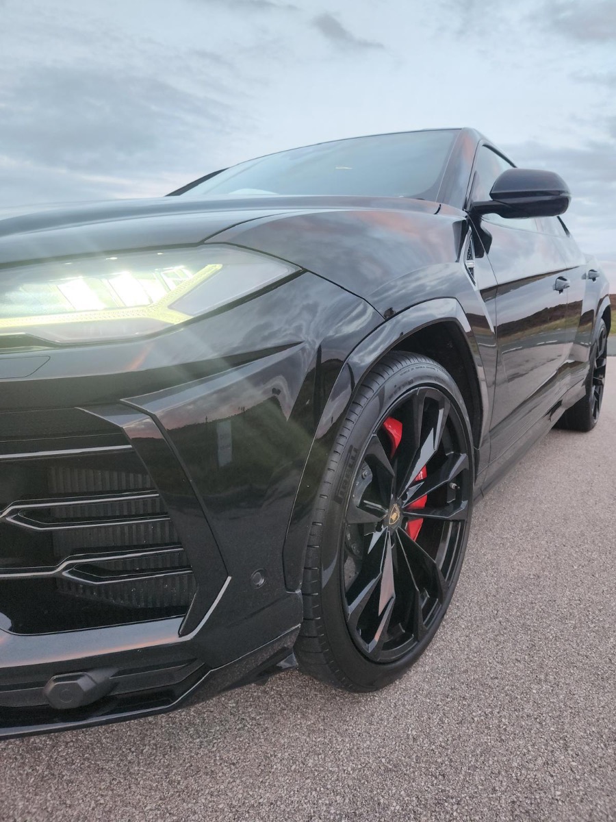 2019 Lamborghini Urus Image 6