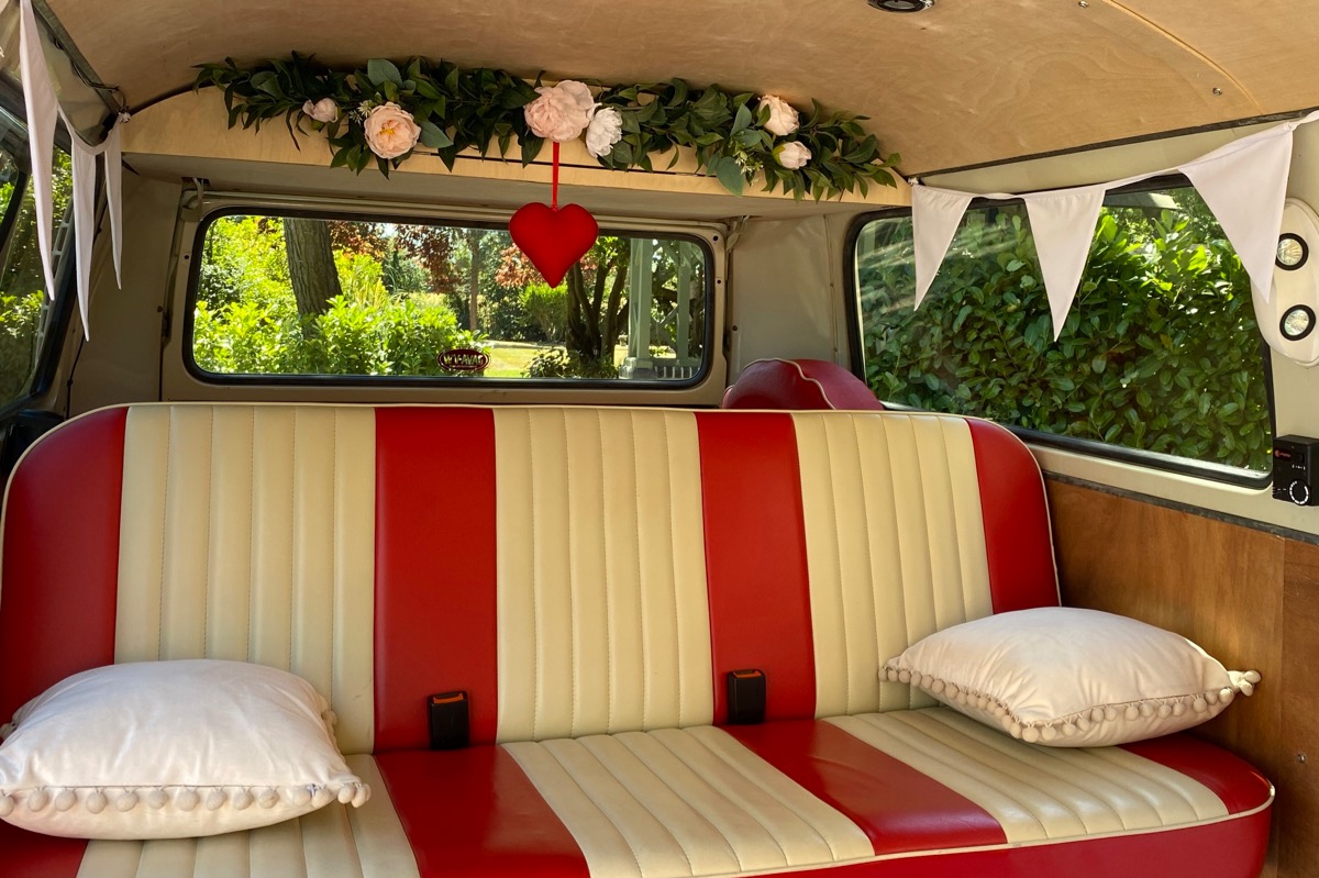 1970 Volkswagen T2 Camper Van / Bus Image 4