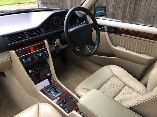 1995 Mercedes-Benz E-Class Image 4