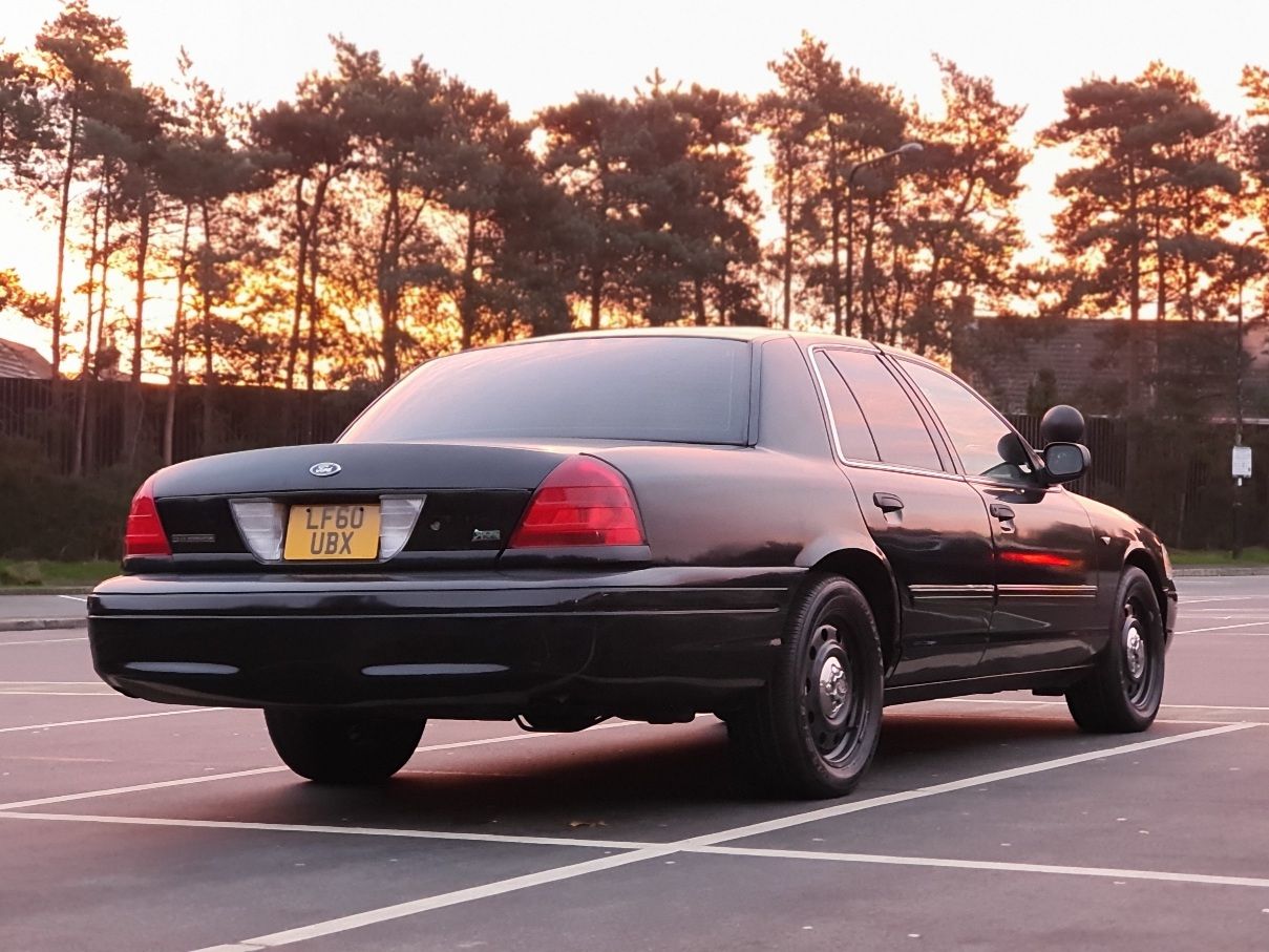 2021 Ford Crown Victoria Image 4