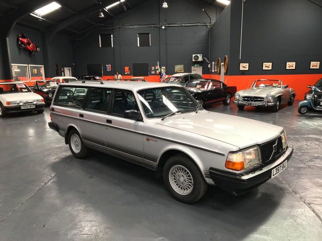 1993 Volvo 240 Image 5