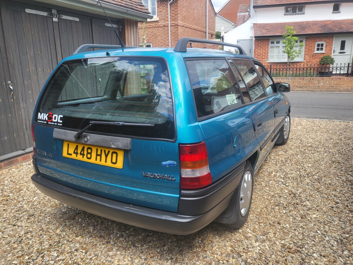 1993 Vauxhall Astra Image 3