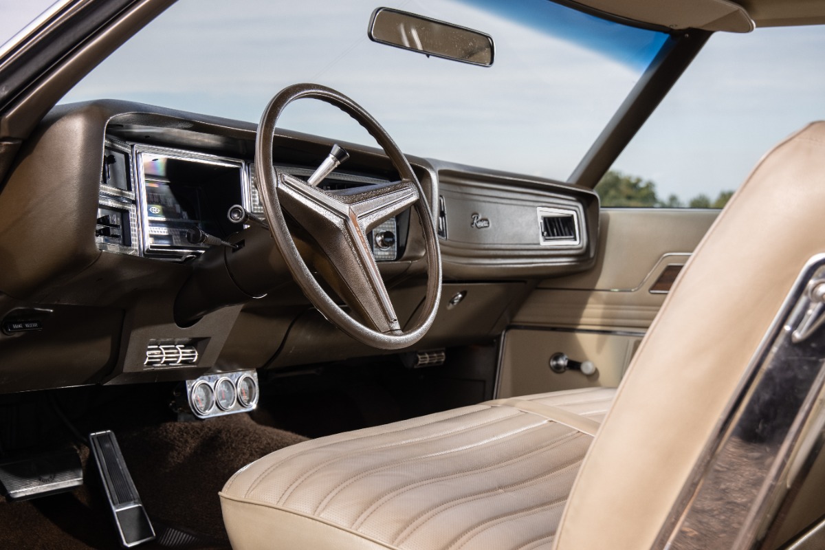 1972 Buick Riviera Image 3
