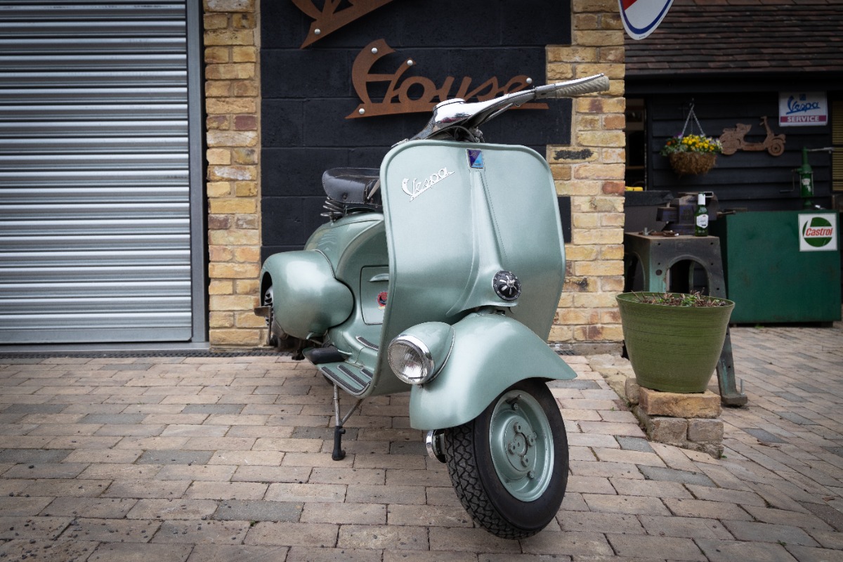 1952 Piaggio Vespa Image 1