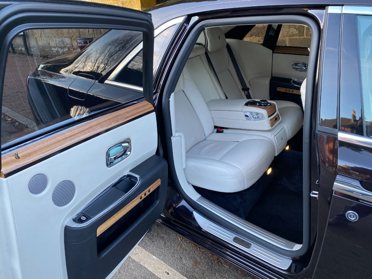 2016 Rolls-Royce Ghost Image 6