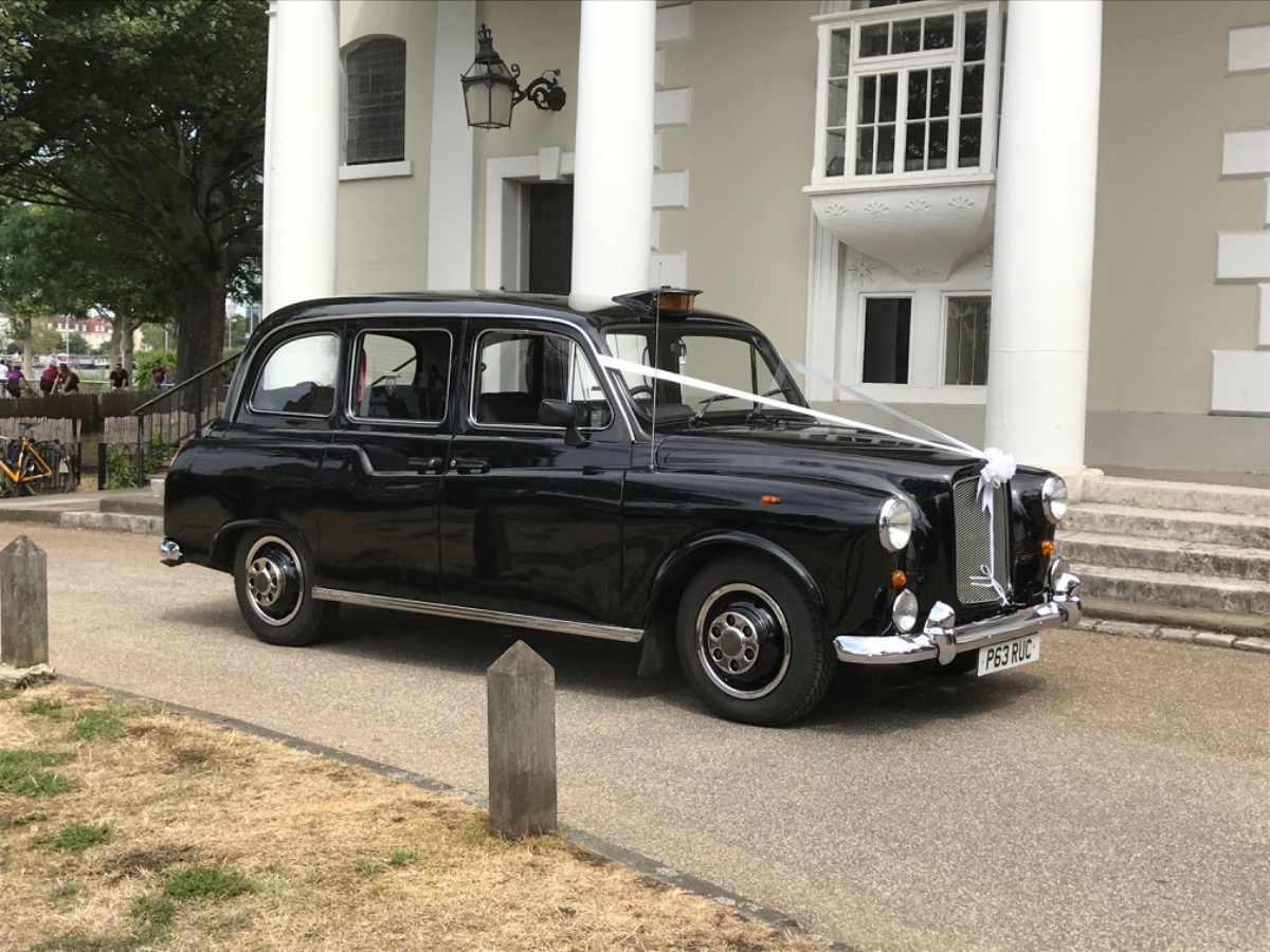 1996 Carbodies Taxi Image 3