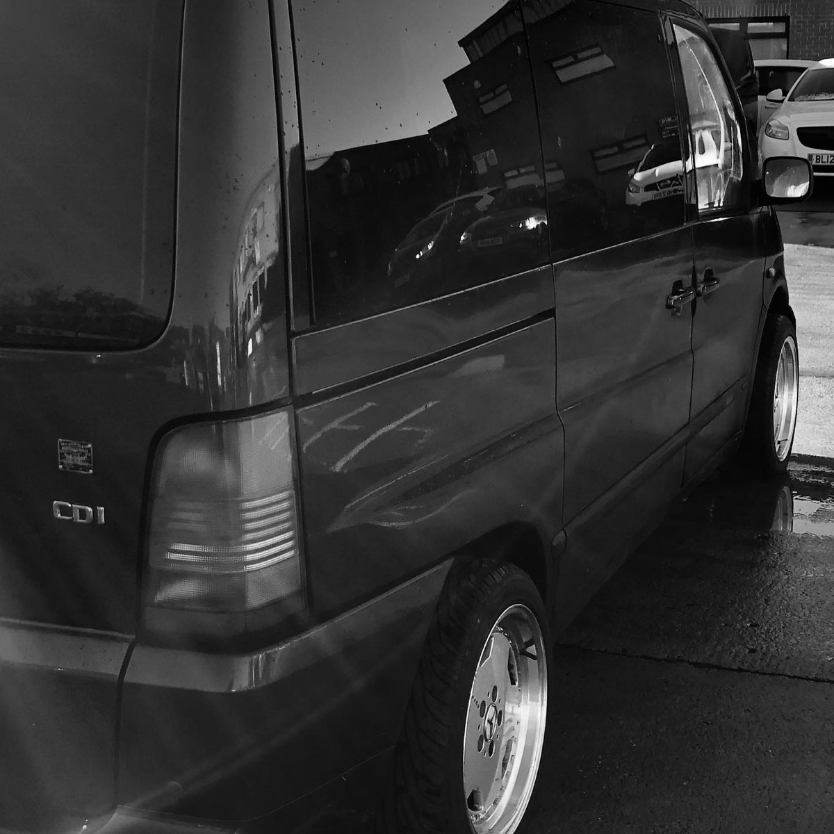 1999 Mercedes-Benz V-Class Image 9