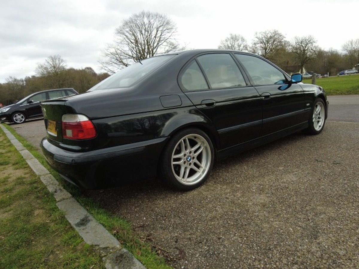 2002 BMW 5 Series Image 2