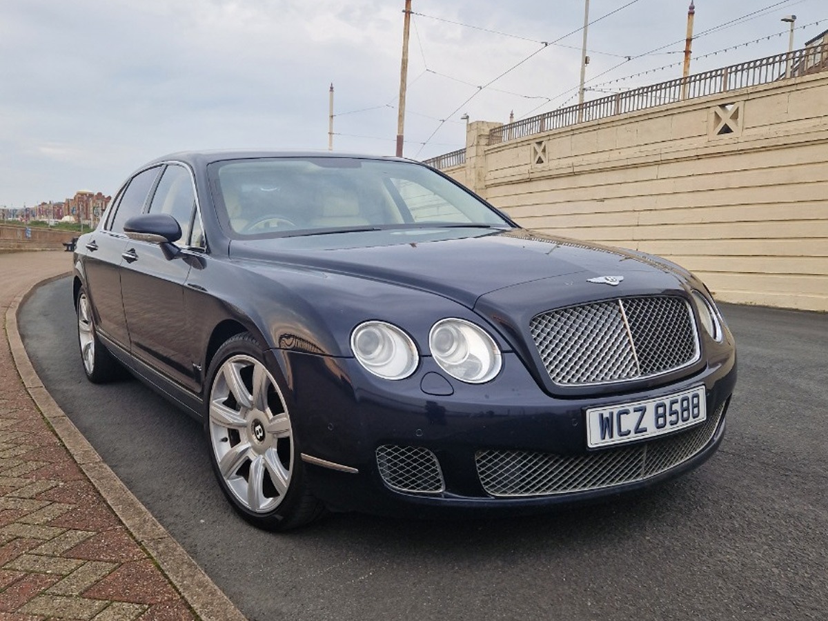 2009 Bentley Flying Spur Image 1
