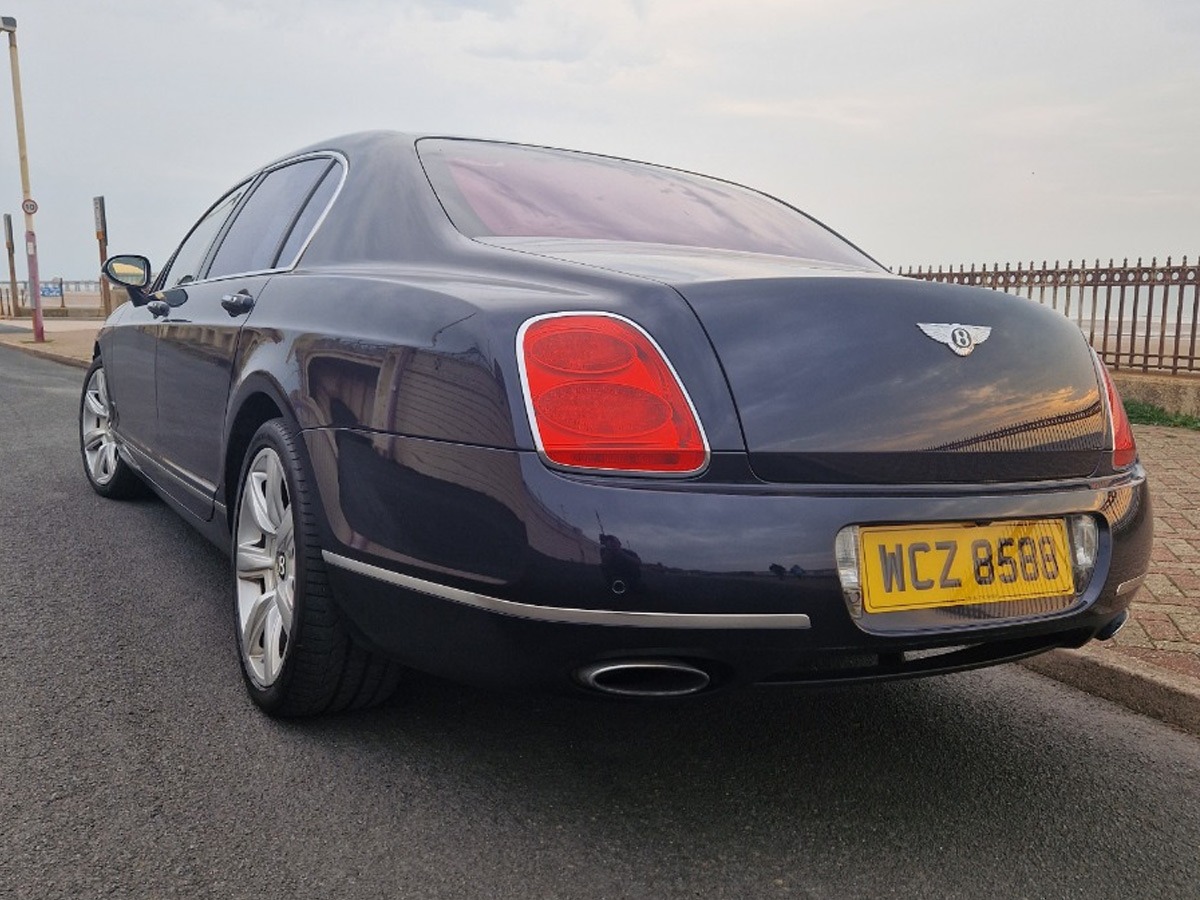 2009 Bentley Flying Spur Image 5