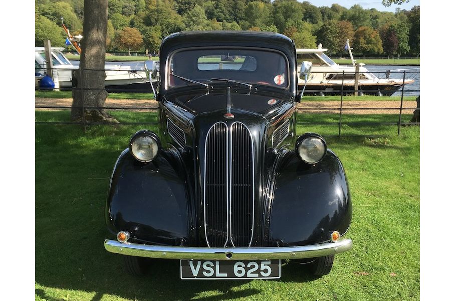 1953 Ford Anglia Image 2