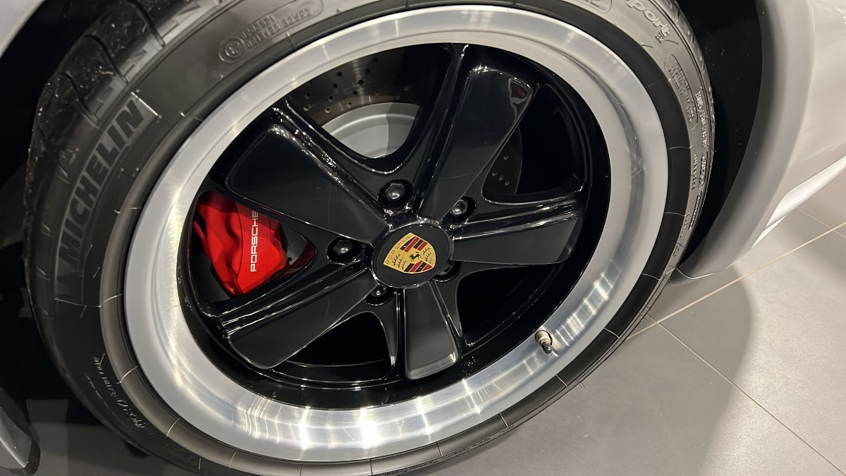 2009 Porsche 911 Image 20