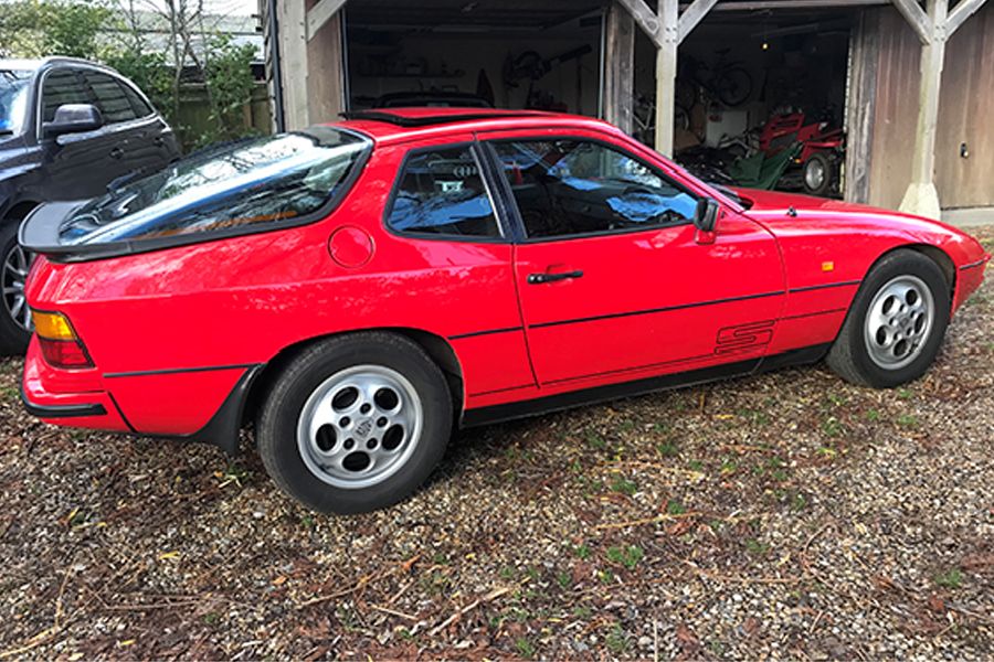 1988 Porsche 924 Image 4
