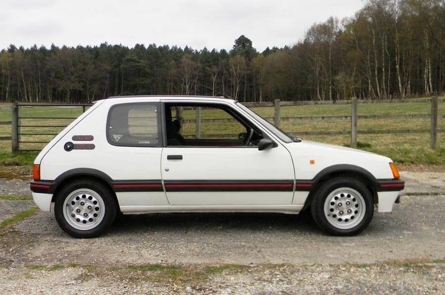 1990 Peugeot 205 Image 5