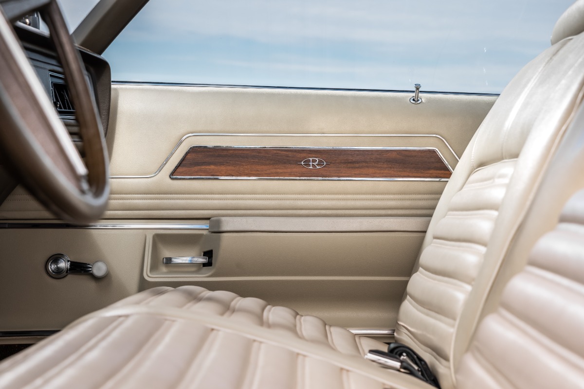 1972 Buick Riviera Image 4
