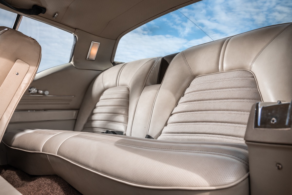 1972 Buick Riviera Image 5