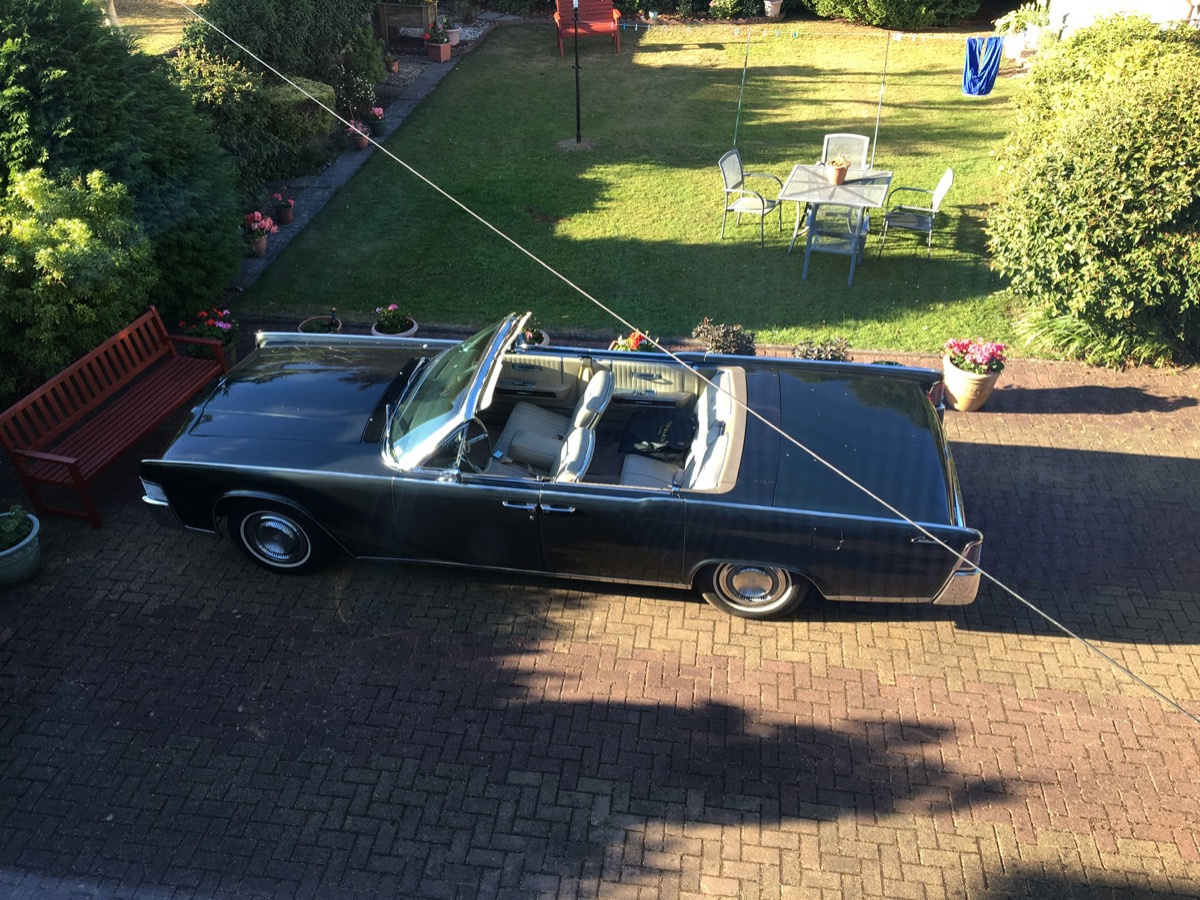 1965 Lincoln Continental Image 6