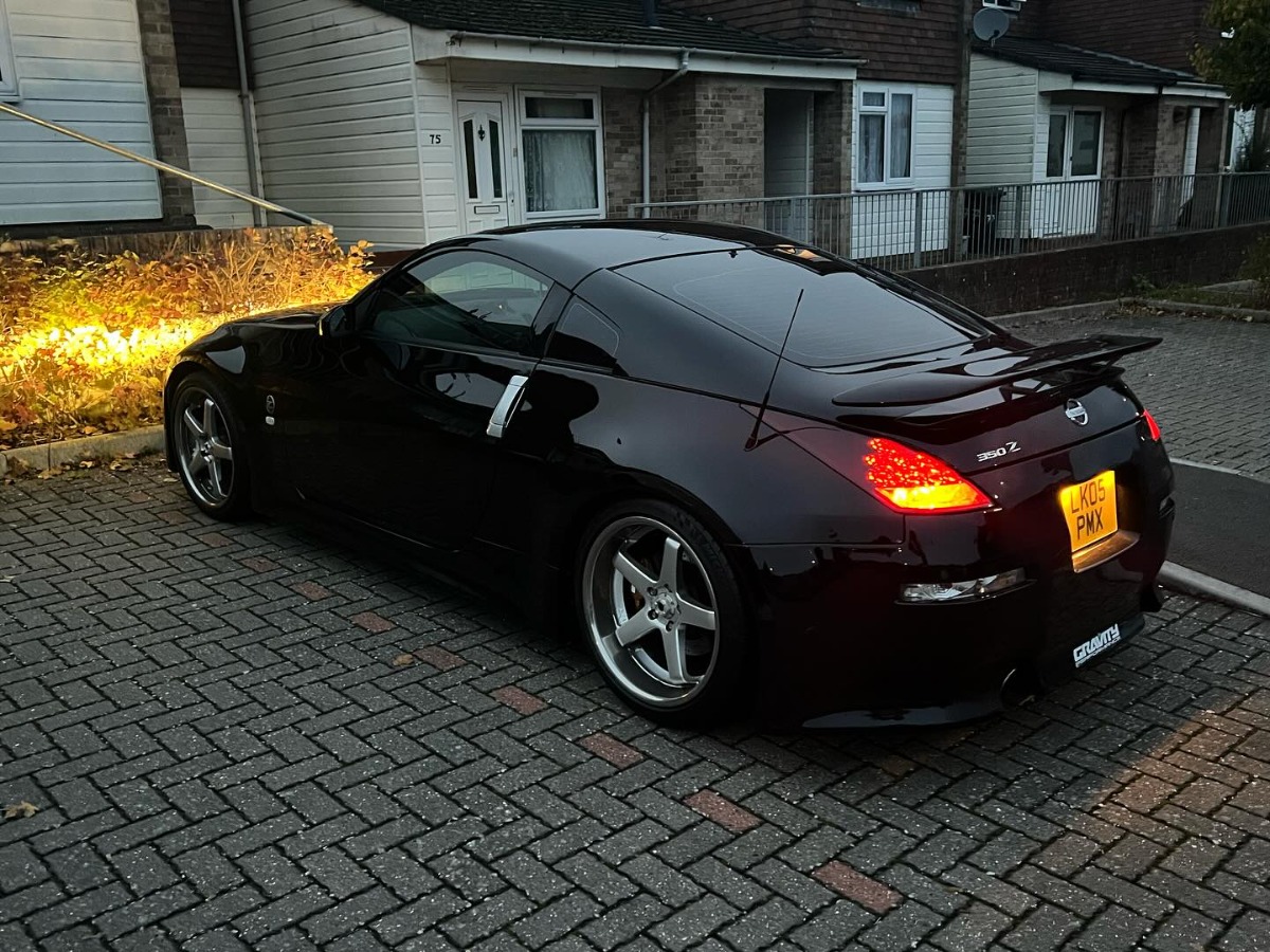 2005 Nissan 350Z Image 5