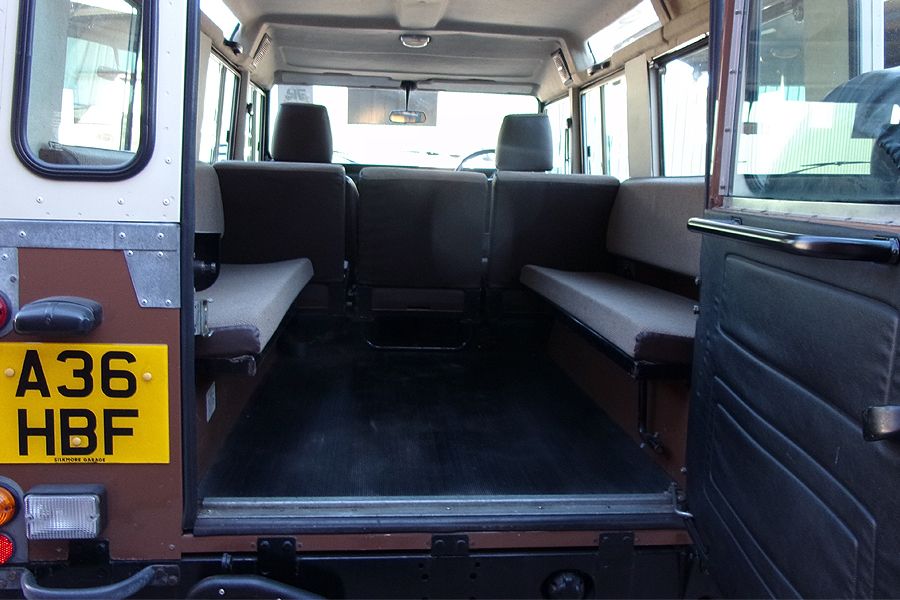 1983 Land Rover Defender Image 8