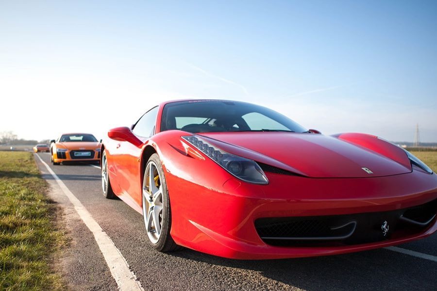 2012 Ferrari 458 Image 2