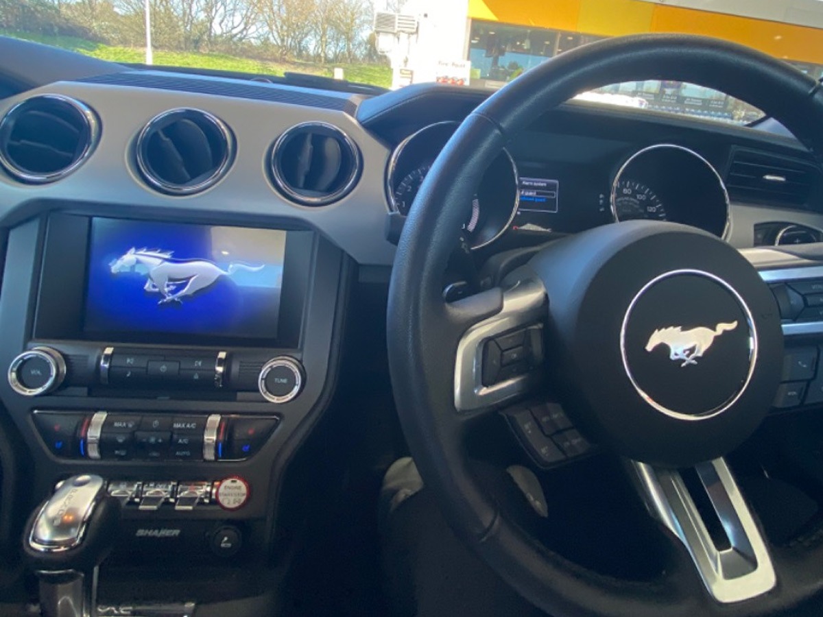 2018 Ford Mustang Image 9