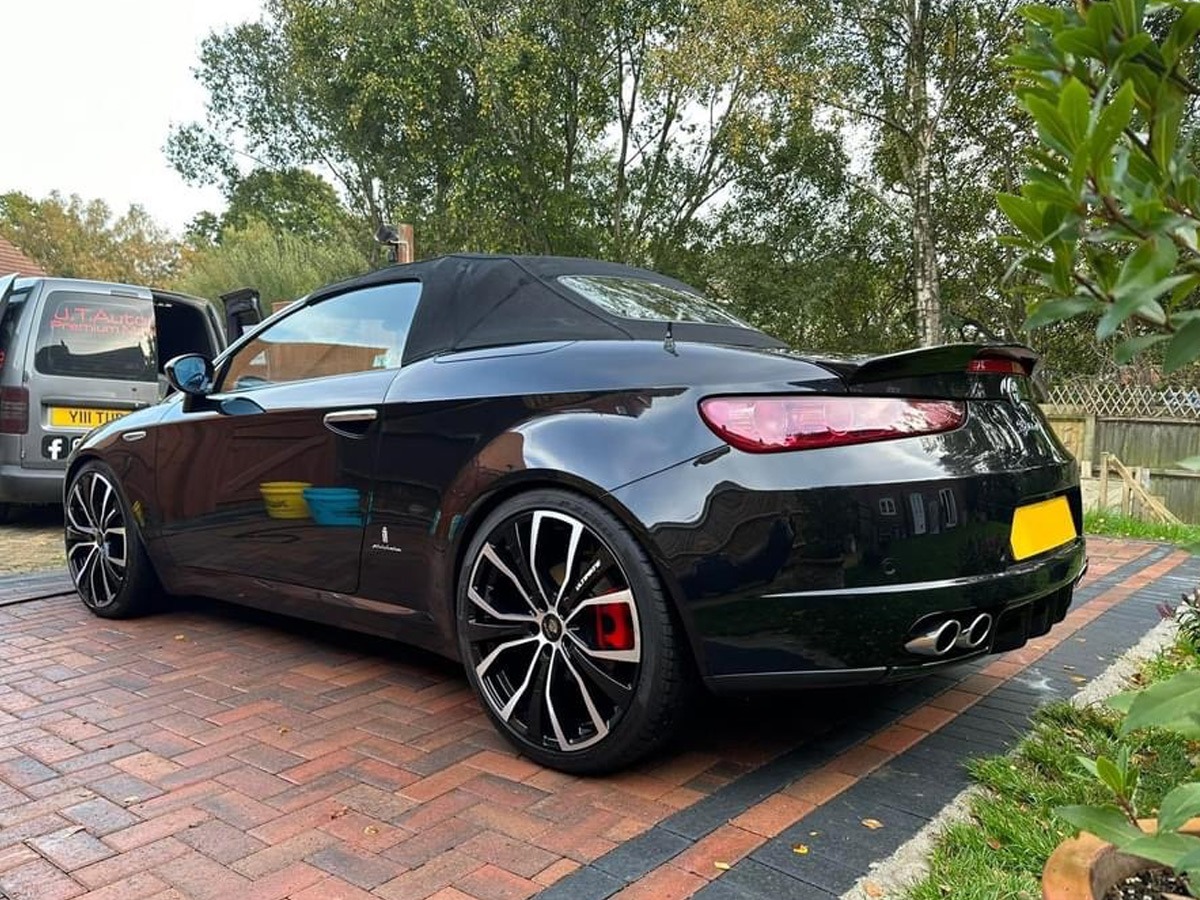 2007 Alfa Romeo Spider Image 5