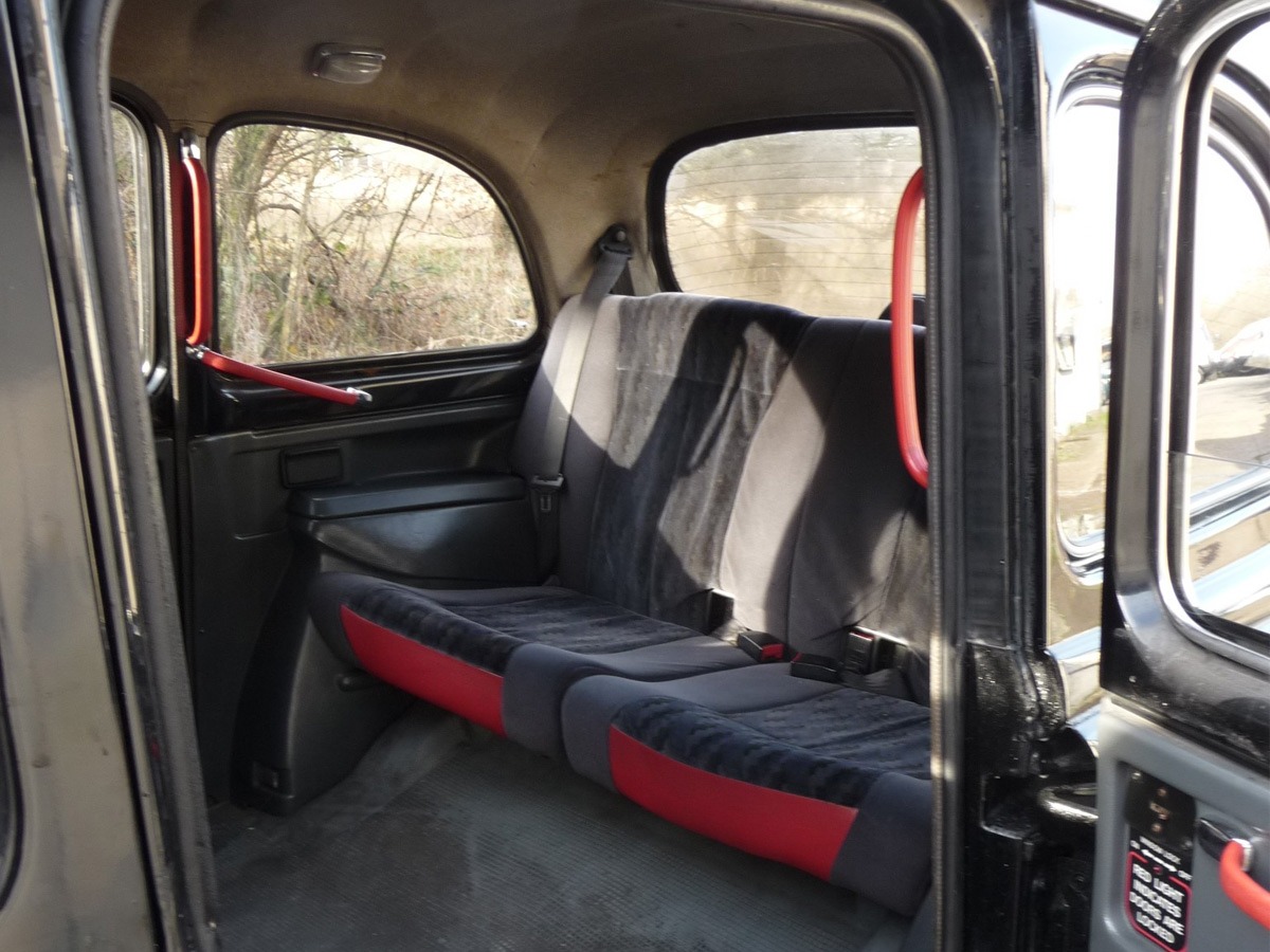 1997 Carbodies Taxi Image 3