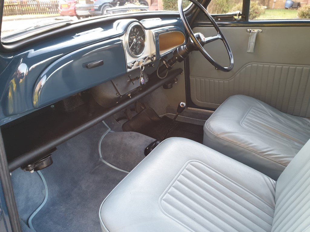 1968 Morris Minor Image 6