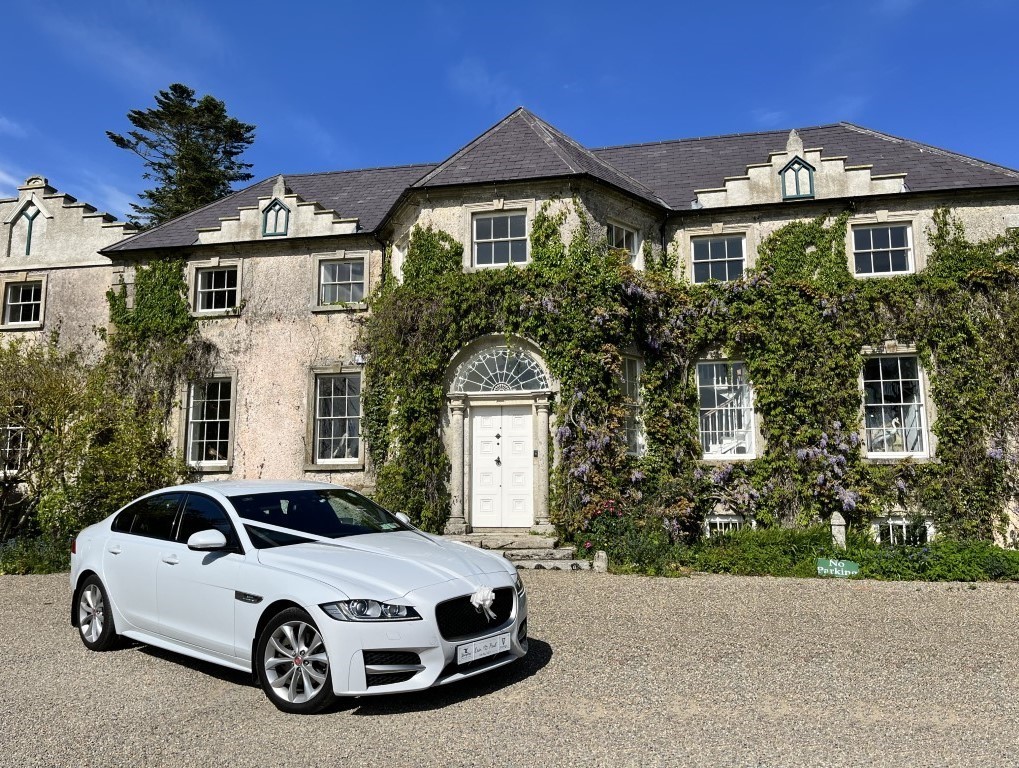 2017 Jaguar XF Image 6