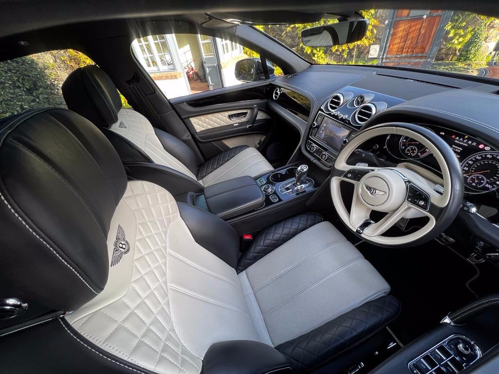 2018 Bentley Bentayga Image 4