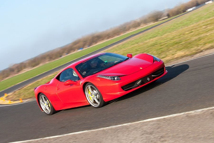 2012 Ferrari 458 Image 3