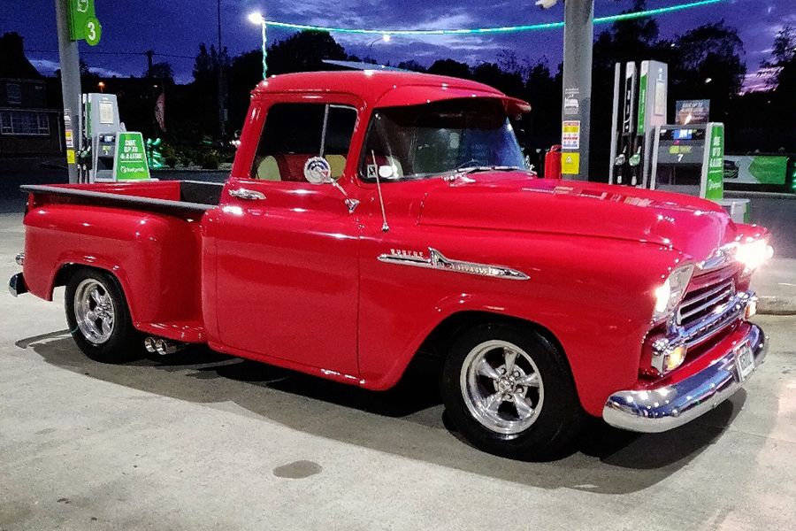 1958 Chevrolet Apache Image 3