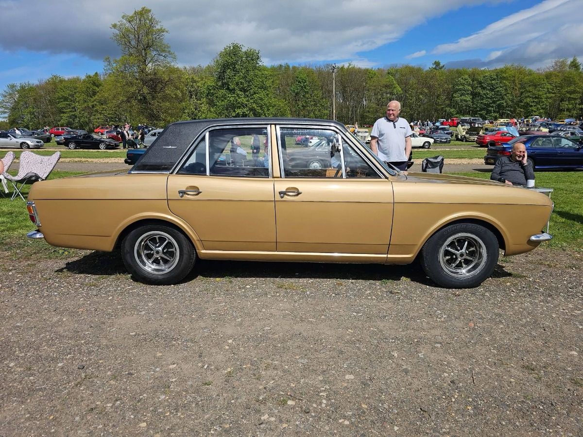 1969 Ford Cortina Image 1