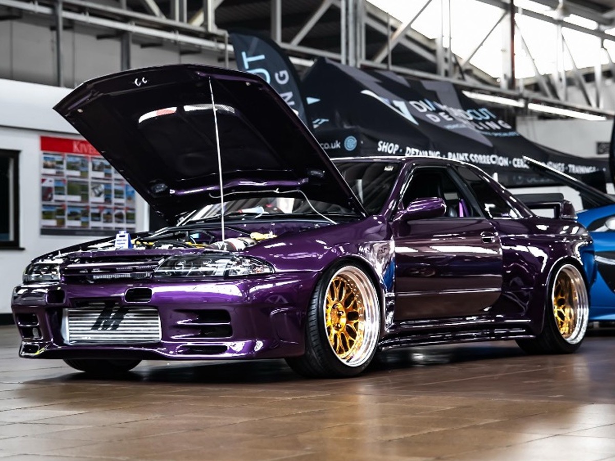 1991 Nissan Skyline Image 2