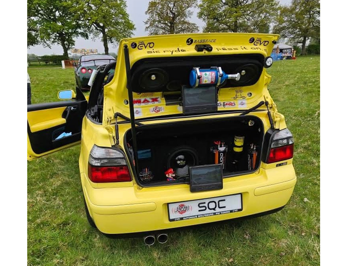 2001 Volkswagen Golf Image 4