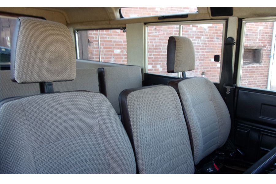 1983 Land Rover Defender Image 7