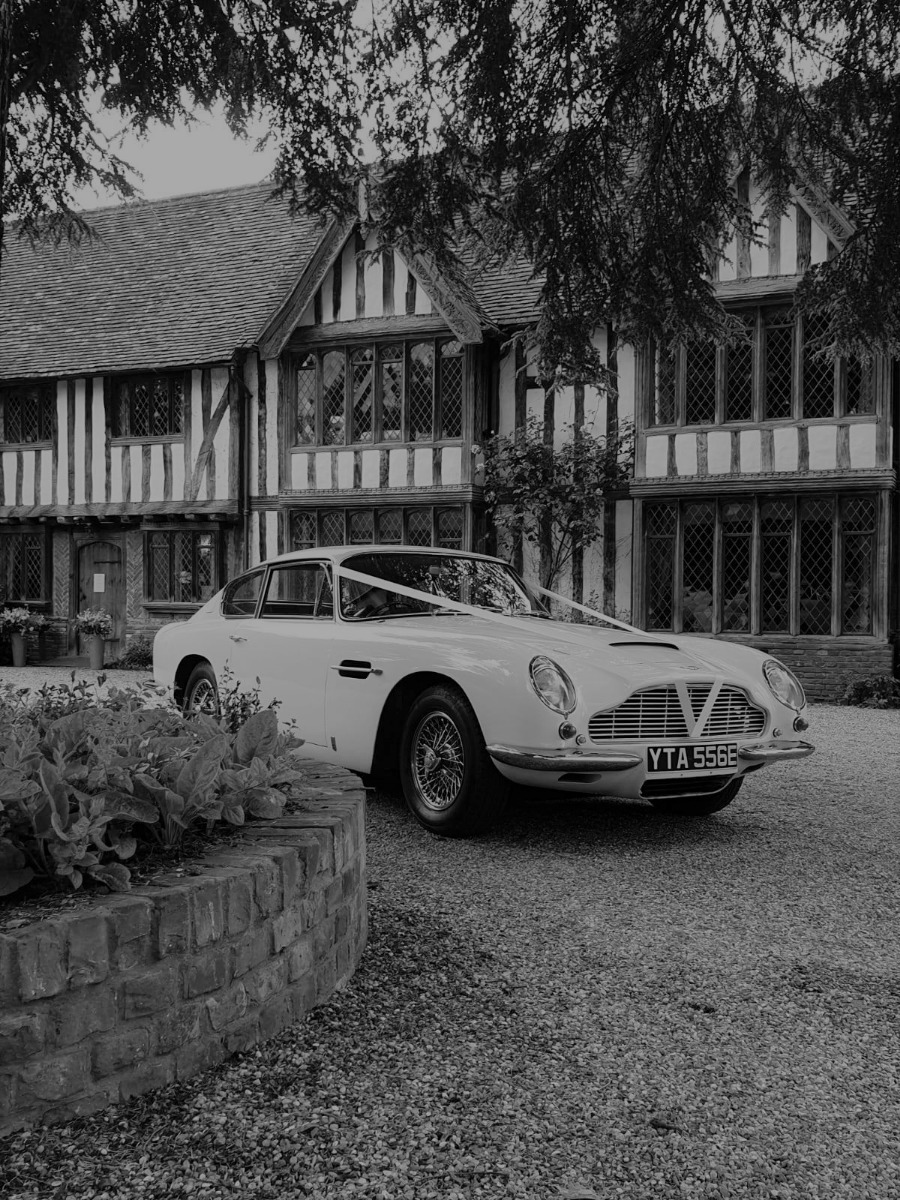 1966 Aston Martin DB6 Image 21