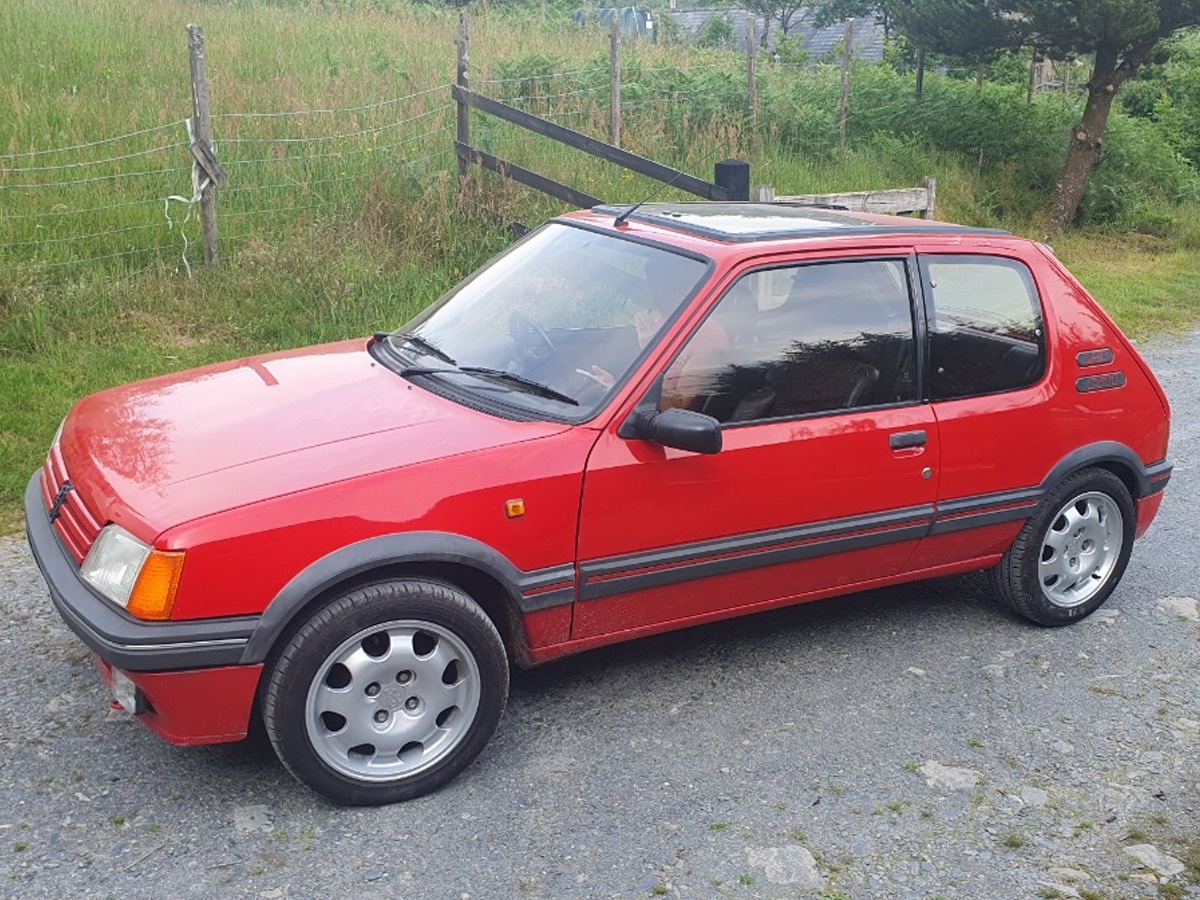 1989 Peugeot 205 Image 1