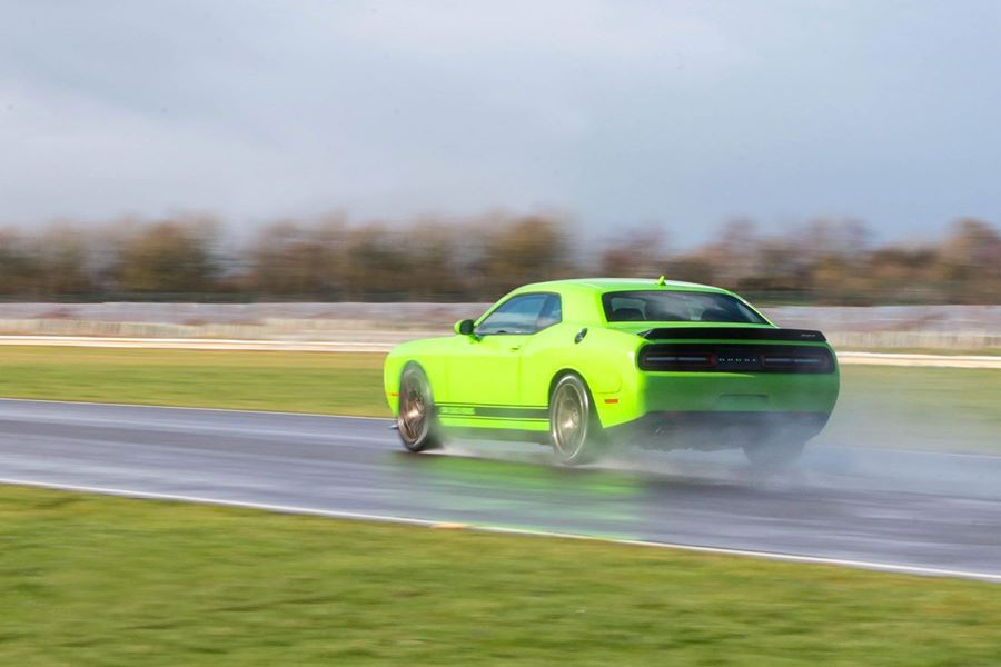 2016 Dodge Challenger Image 2