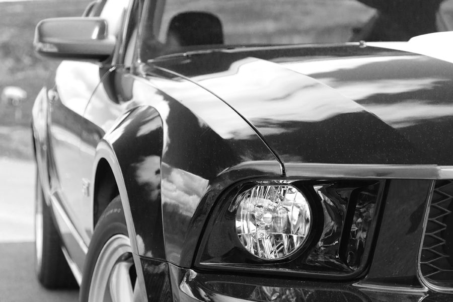 2006 Ford Mustang Image 14