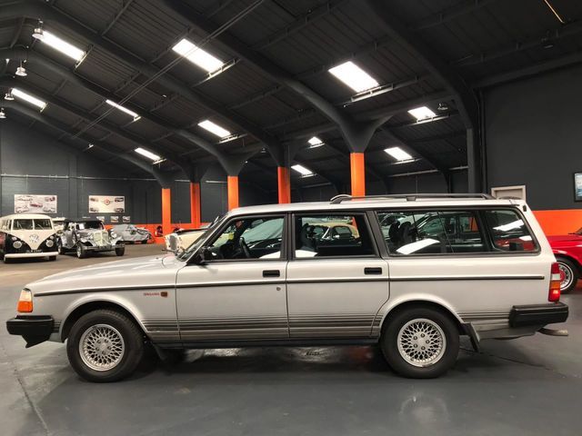 1993 Volvo 240 Image 7
