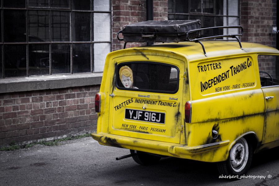 1971 Reliant Regal Image 2