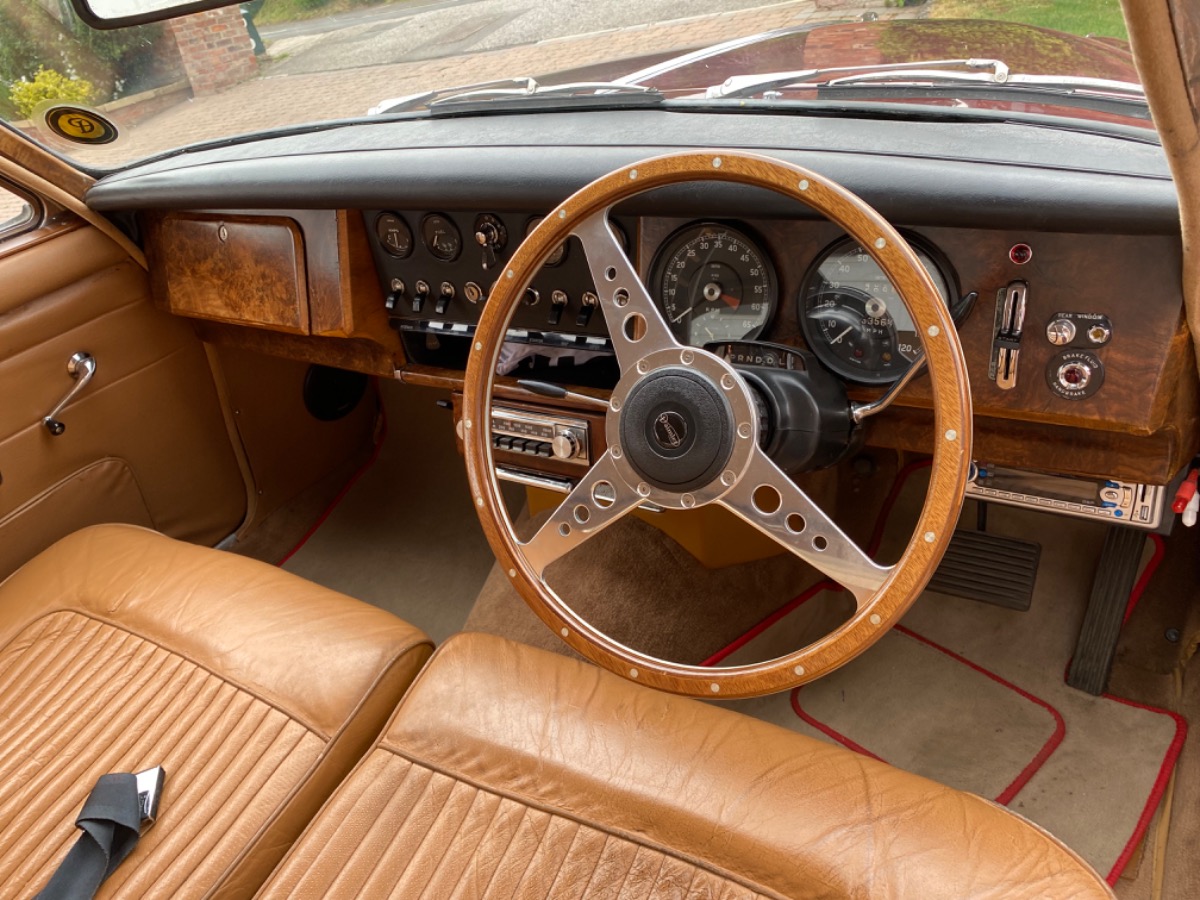 1969 Daimler V8 Image 6