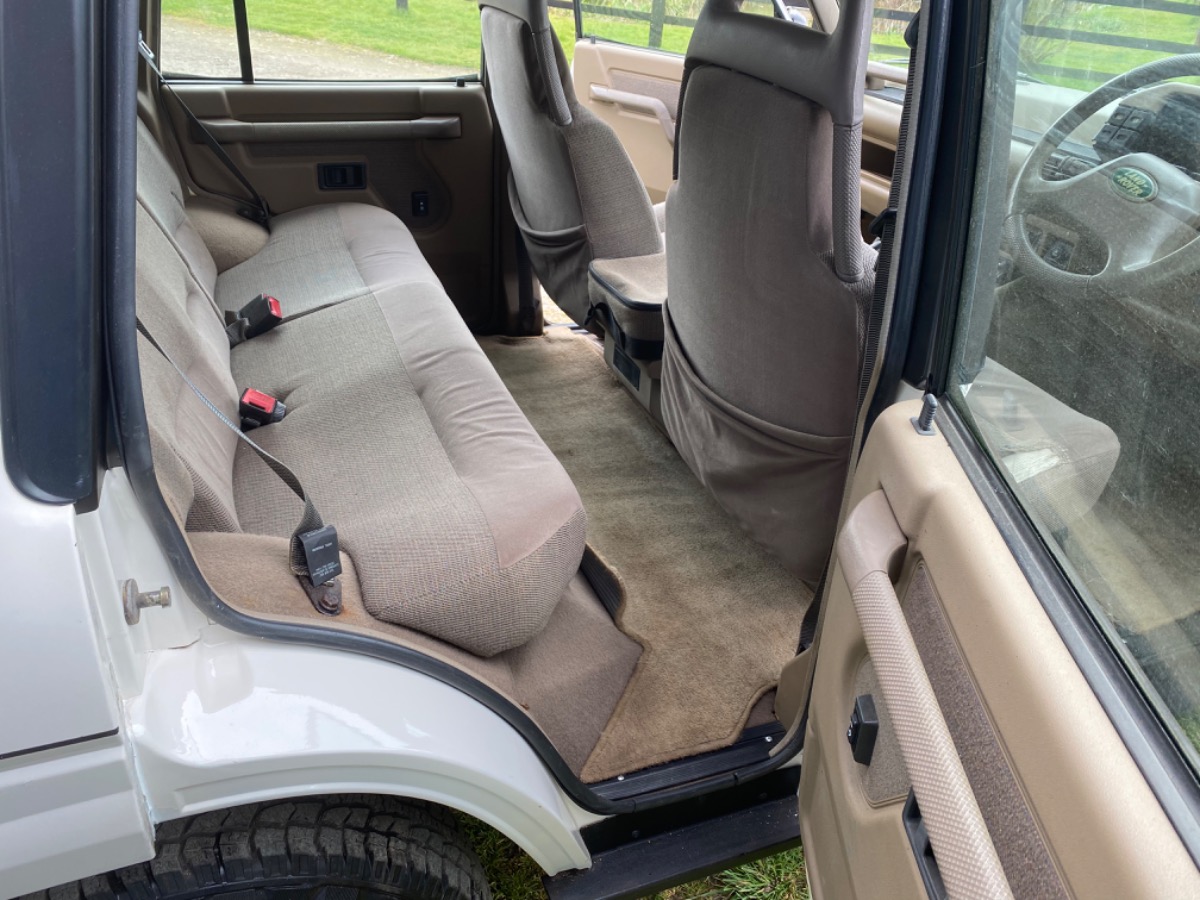 1993 Land Rover Discovery Image 10