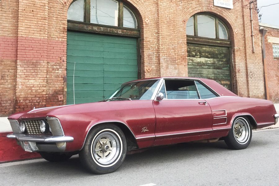 1963 Buick Riviera Image 2