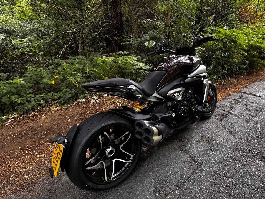 2025 Ducati Diavel Image 3