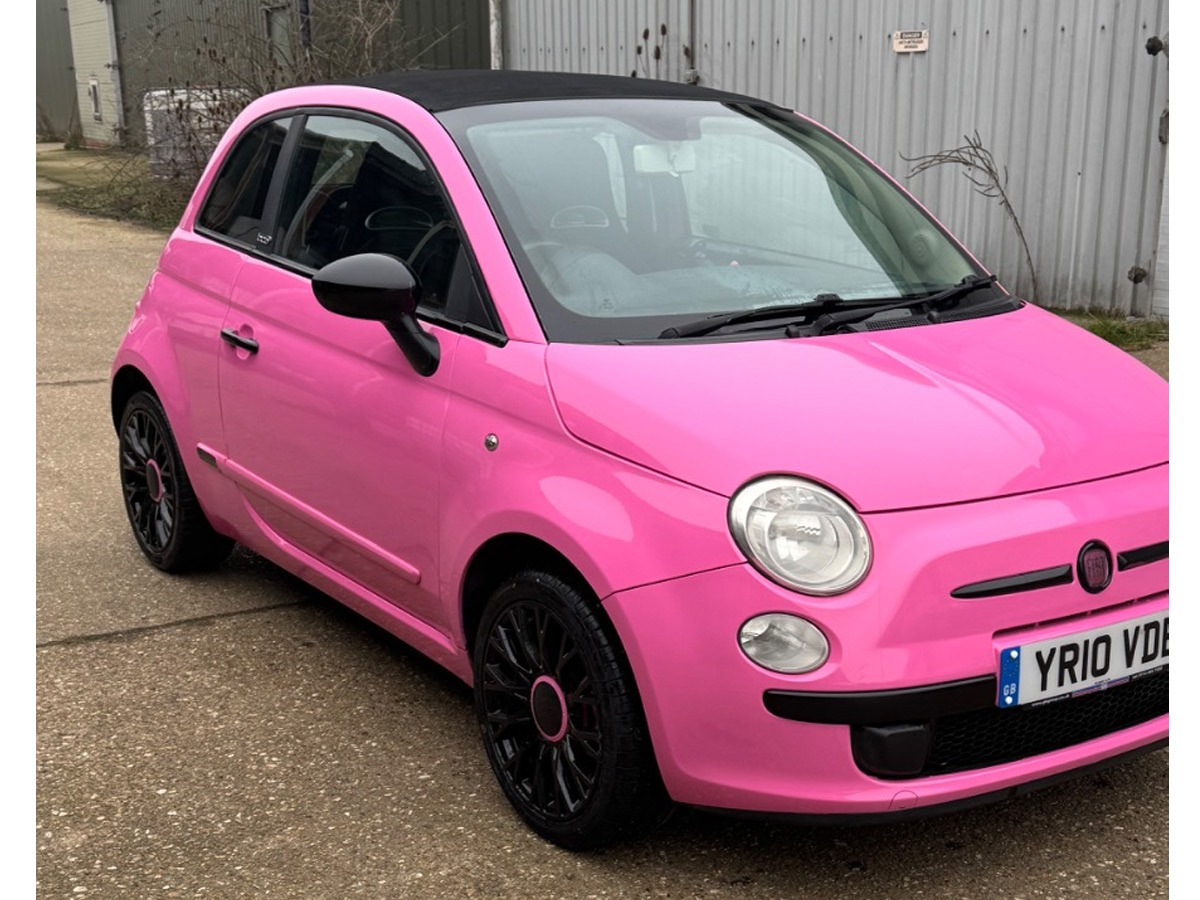 2010 Fiat 500 Image 1