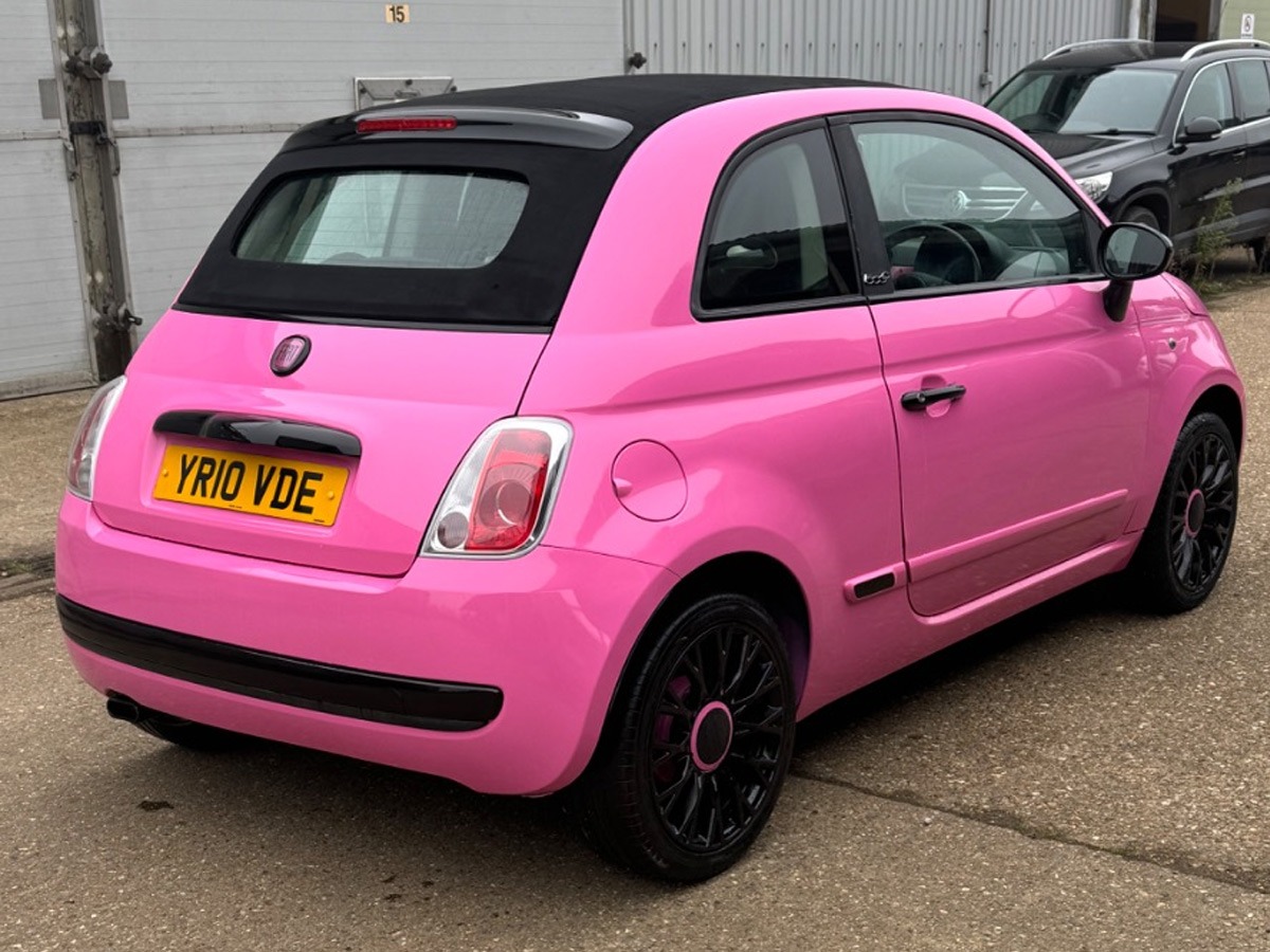 2010 Fiat 500 Image 2